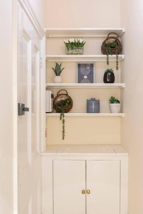 Apartament Regent's Square Charming Flat Londra