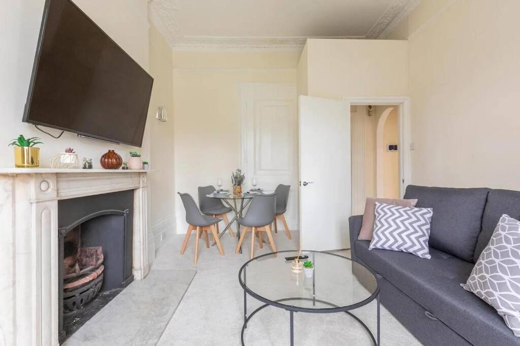 Regent's Square Charming Flat * Londra