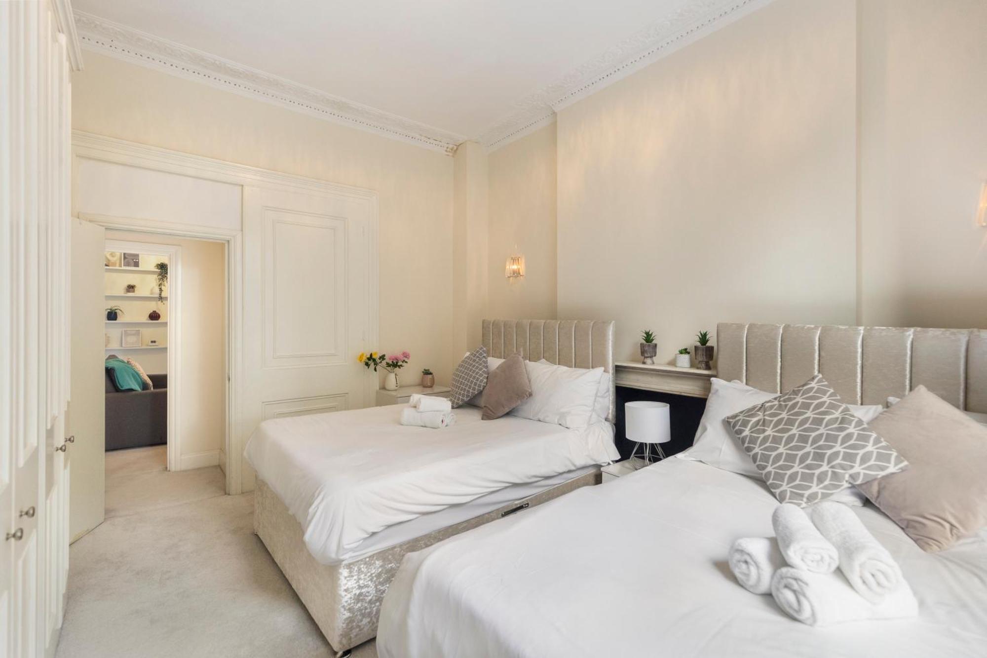 Apartament Regent's Square Charming Flat Londra